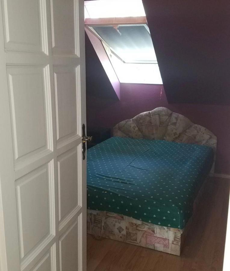Gabe'S Nest Lägenhet Urom Exteriör bild